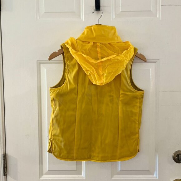 PLAYBOY Yellow Vest - Picture 5 of 10